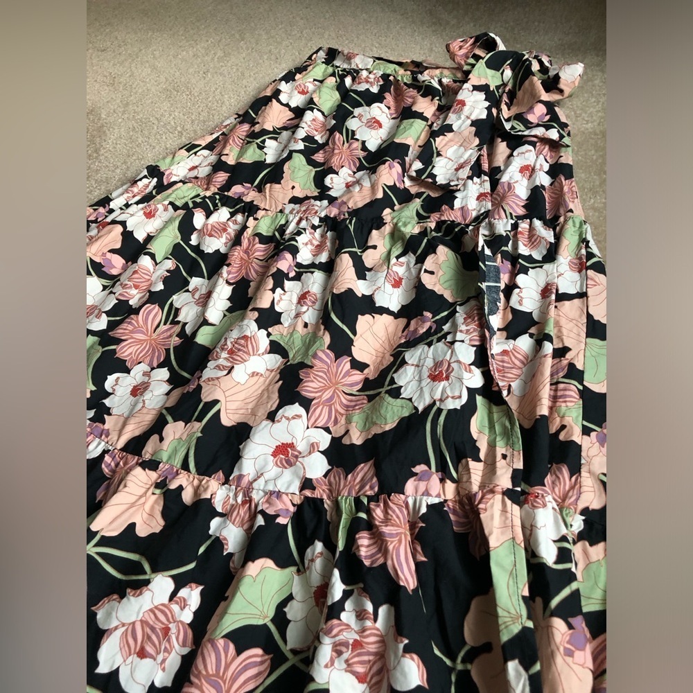 Who What Wear Women’s M Ruffled Tiered Wrap High-Rise Maxi Skirt in Deco Floral - Picture 5 of 13